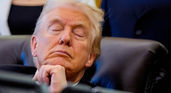 Trump claims he's 'not a sleeper' despite being seen 'passed out' in chair during meeting