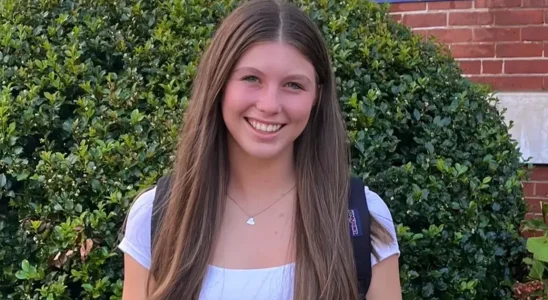 Cheerleader, 18, diagnosed with cruel cancer reveals first subtle symptom that doctors dismissed