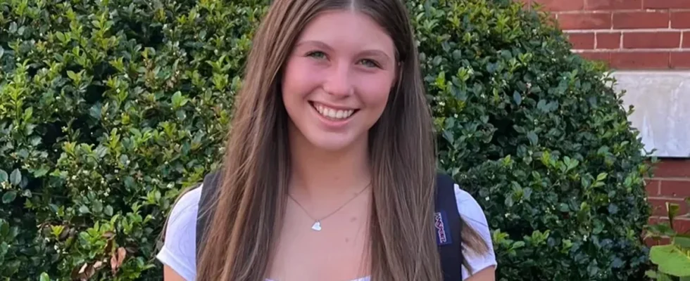 Cheerleader, 18, diagnosed with cruel cancer reveals first subtle symptom that doctors dismissed