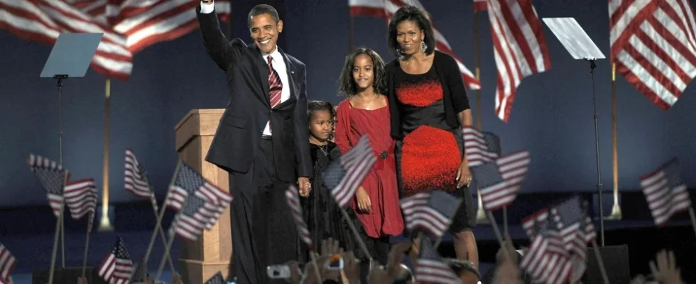 Malia and Sasha Obama party with rapper Drake, former first daughters scantily clad